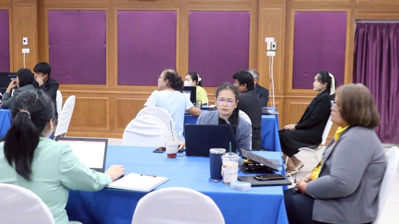 LINE_ALBUM_Teacher-Workshop-Buriram_250505_6.jpg
