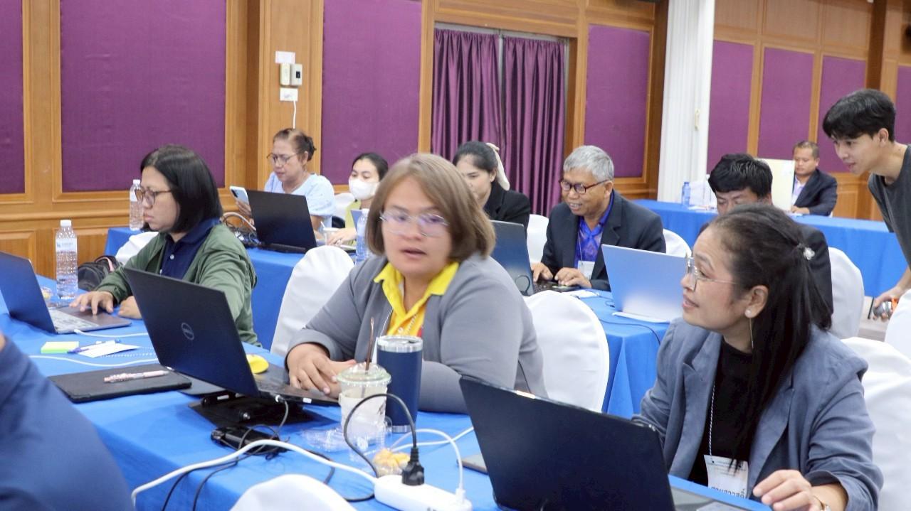 LINE_ALBUM_Teacher-Workshop-Buriram_250505_8.jpg